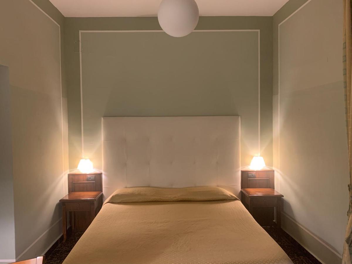Le Stanze Del Vicere Boutique Hotel Nápoly Kültér fotó