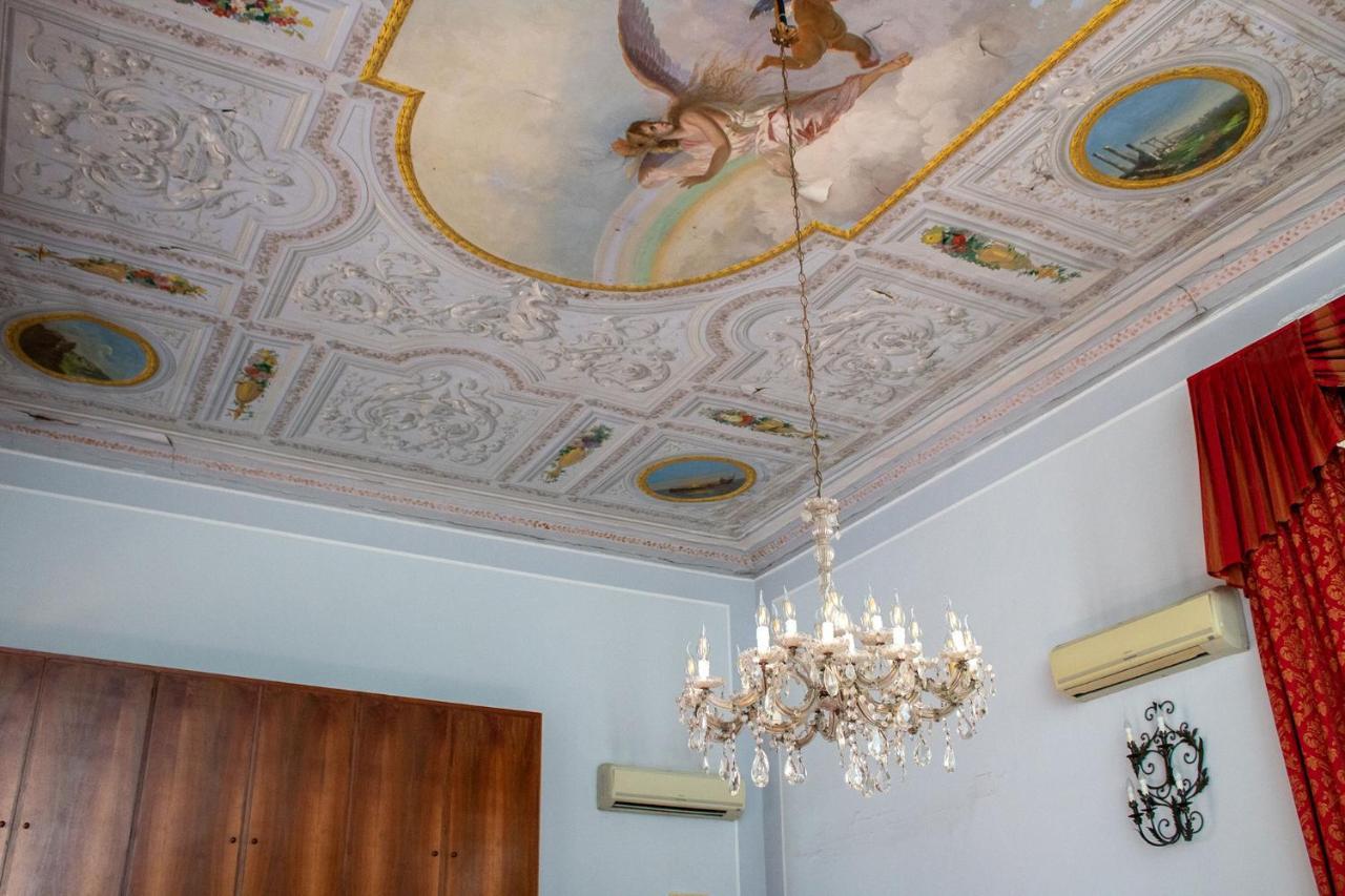 Le Stanze Del Vicere Boutique Hotel Nápoly Kültér fotó