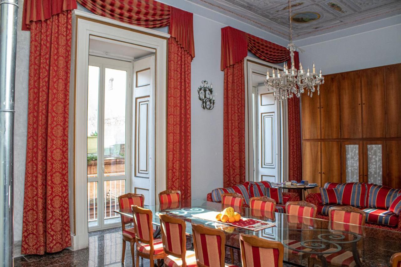Le Stanze Del Vicere Boutique Hotel Nápoly Kültér fotó