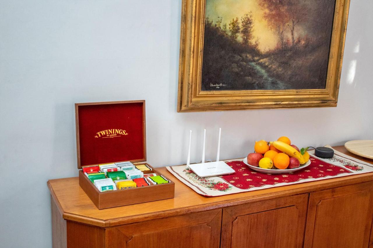 Le Stanze Del Vicere Boutique Hotel Nápoly Kültér fotó