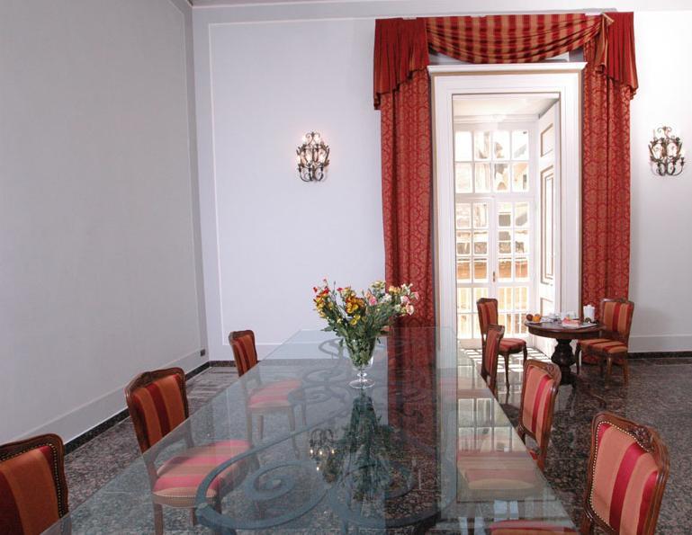 Le Stanze Del Vicere Boutique Hotel Nápoly Kültér fotó